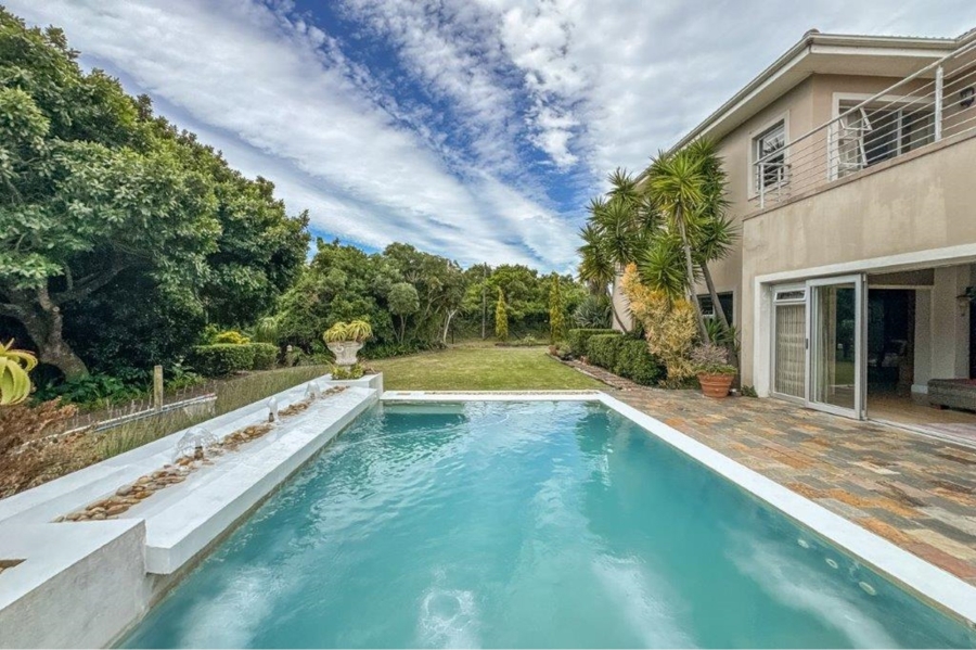 4 Bedroom Property for Sale in Lovemore Park Eastern Cape